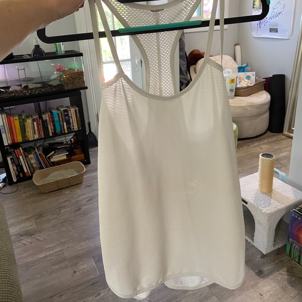 Lorna Jane active tank